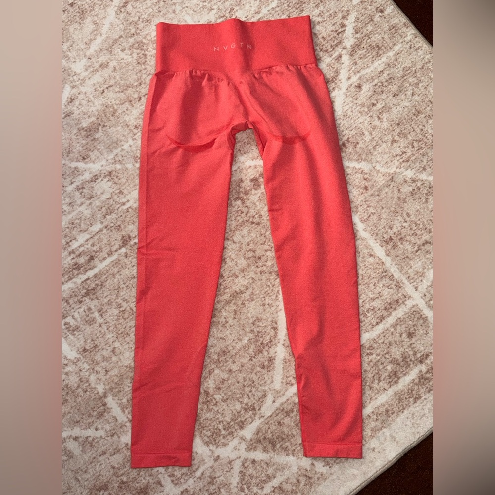 NVGTN Candy Apple Contour Seamless Leggings
